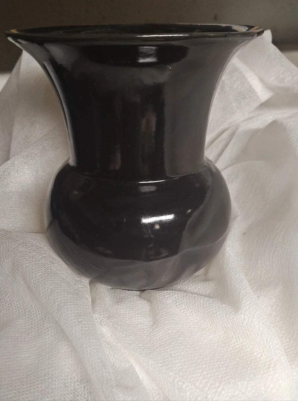 Elegant Black Ceramic Accent Vase - Home Accents